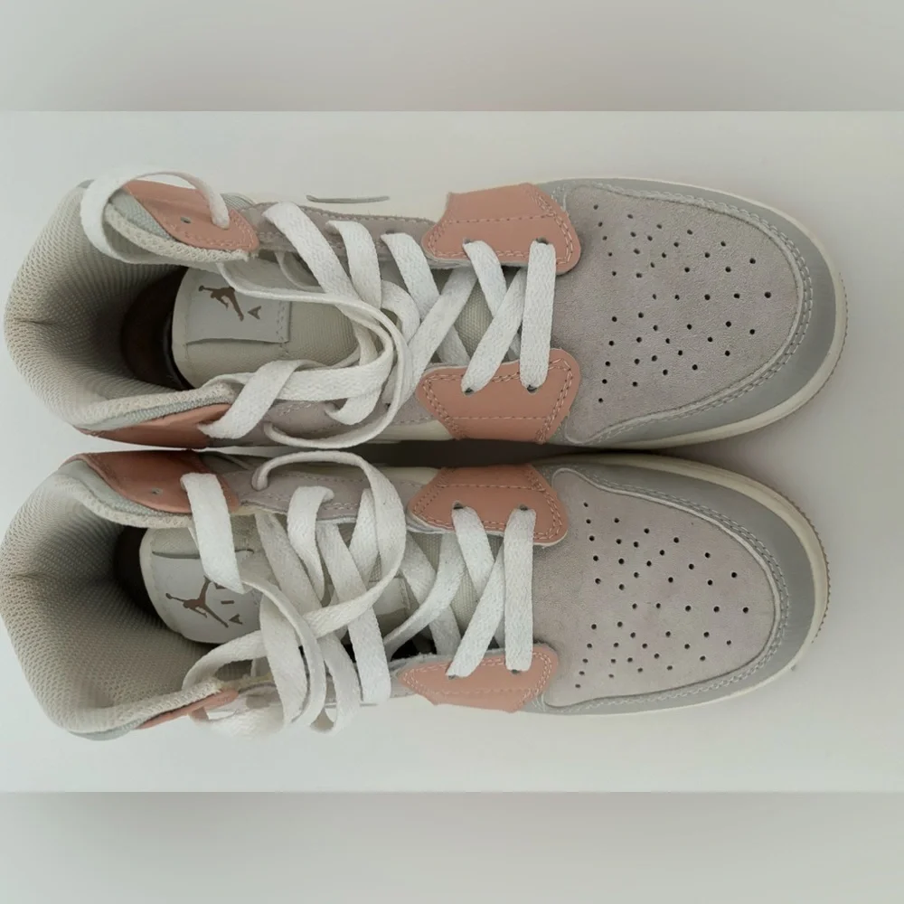 Nike Air Jordan, Youth 6.5/Woman’s Size 8, Used in Great Condition, NO Box - Picture 2 of 5